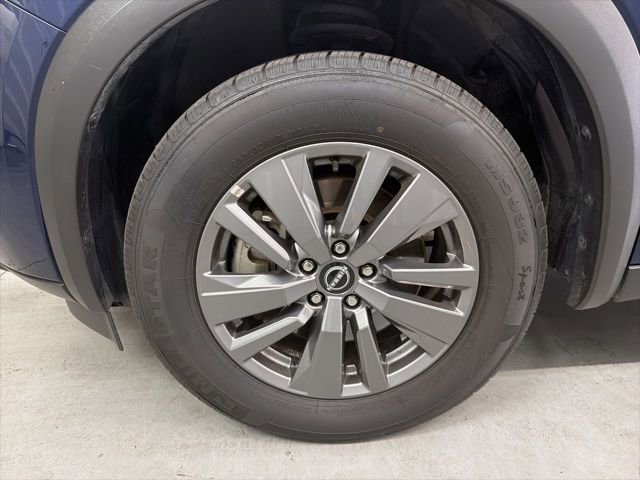 Used 2024 Nissan Pathfinder SV FWD image 10