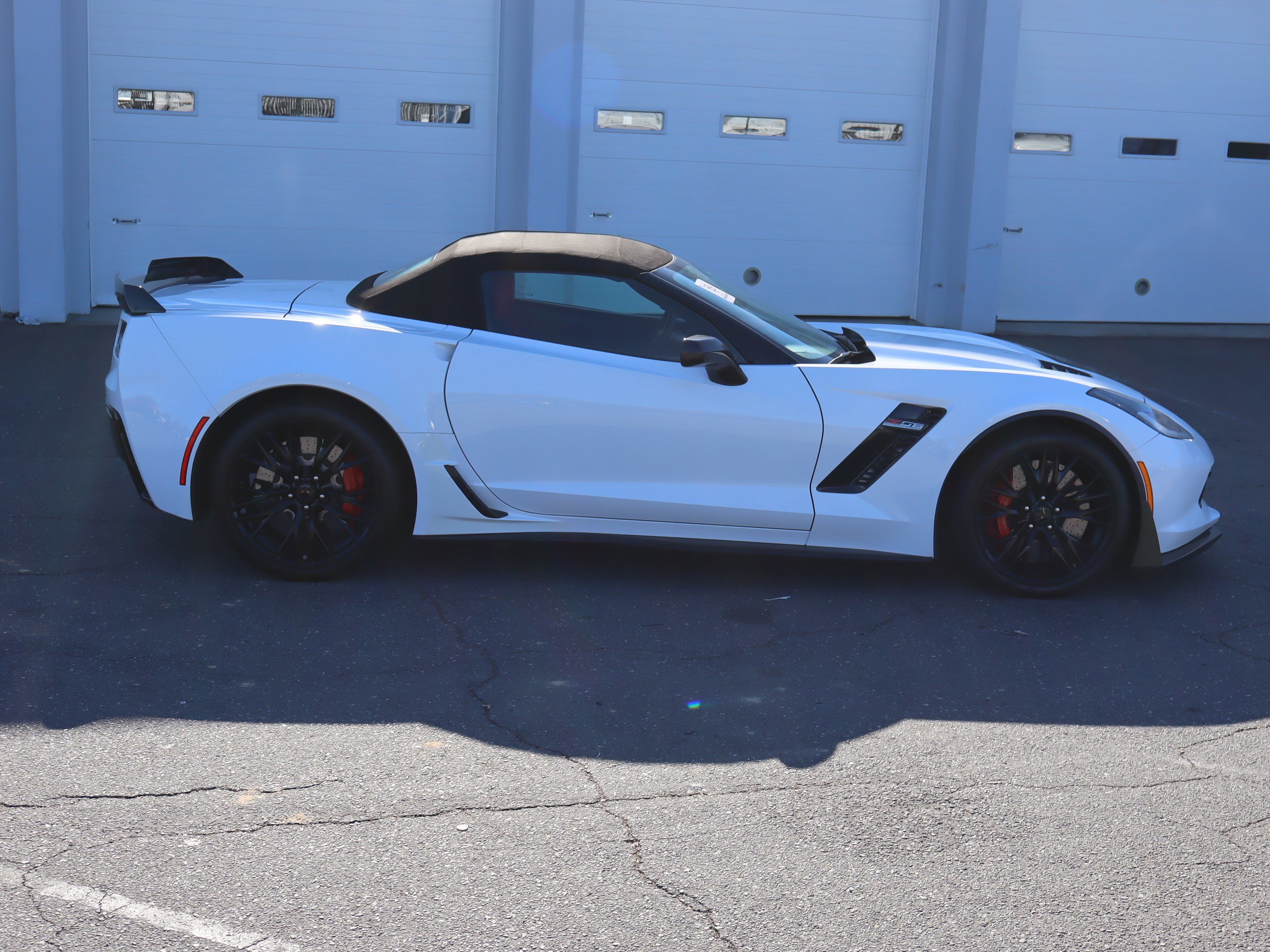 Used 2016 Chevrolet Corvette Z06 w/ 3LZ Preferred Equipment Group image 11