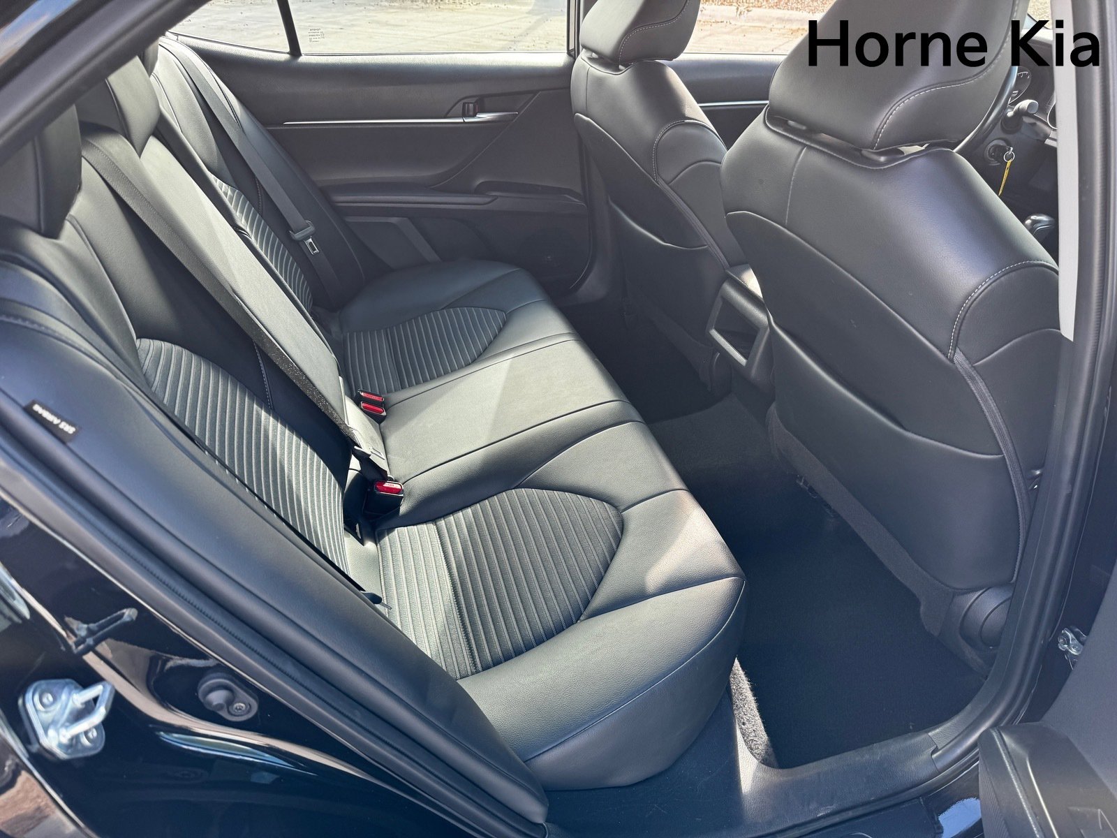 Used 2022 Toyota Camry SE image 27