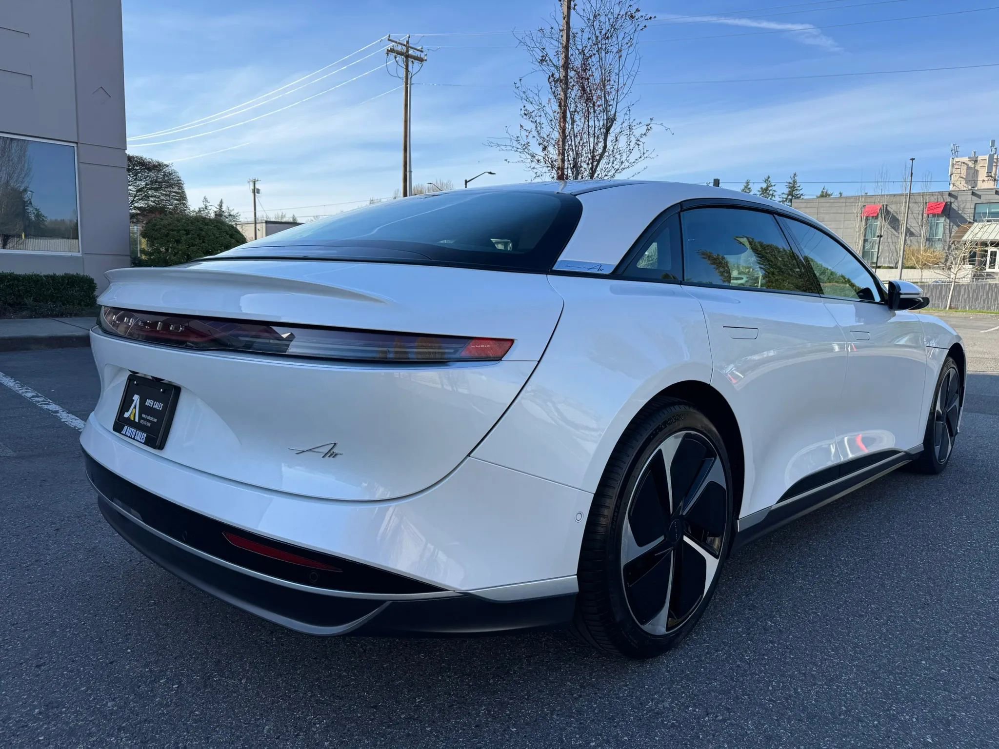 Used 2023 Lucid Air Pure image 10
