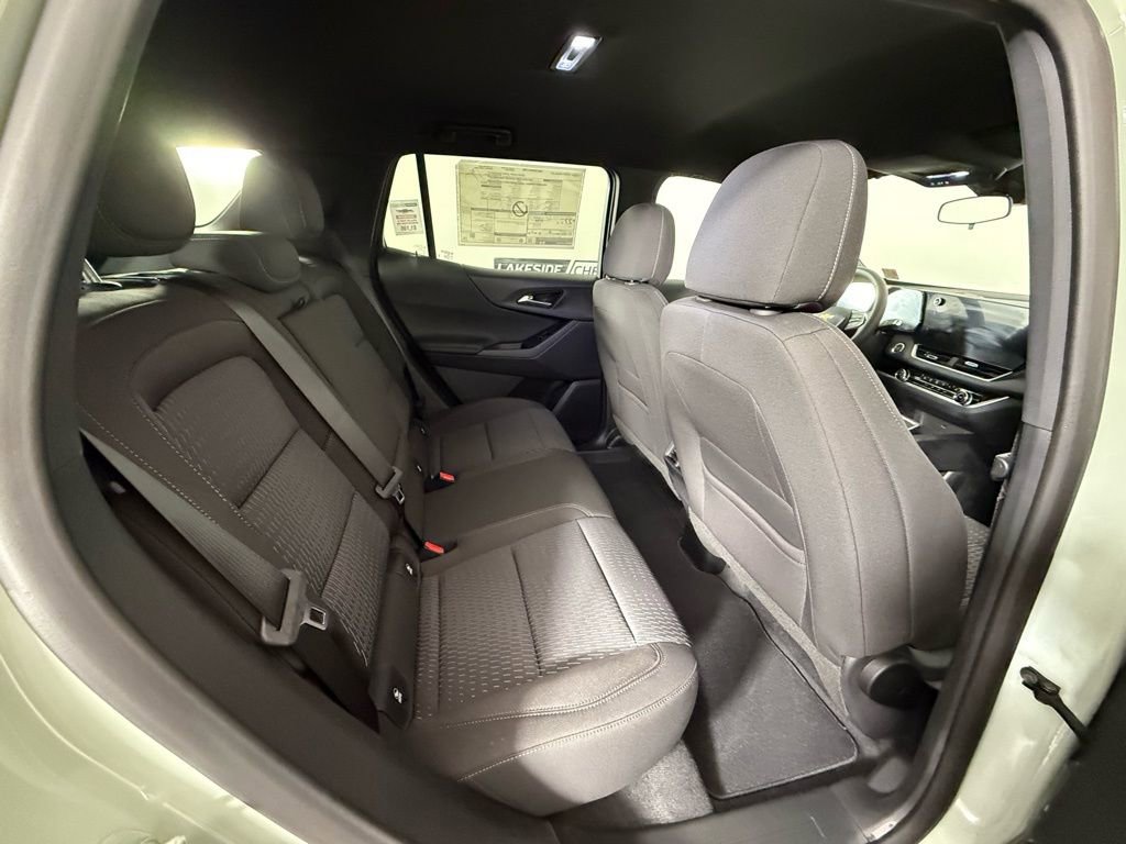 New 2026 Chevrolet Equinox LT image 14