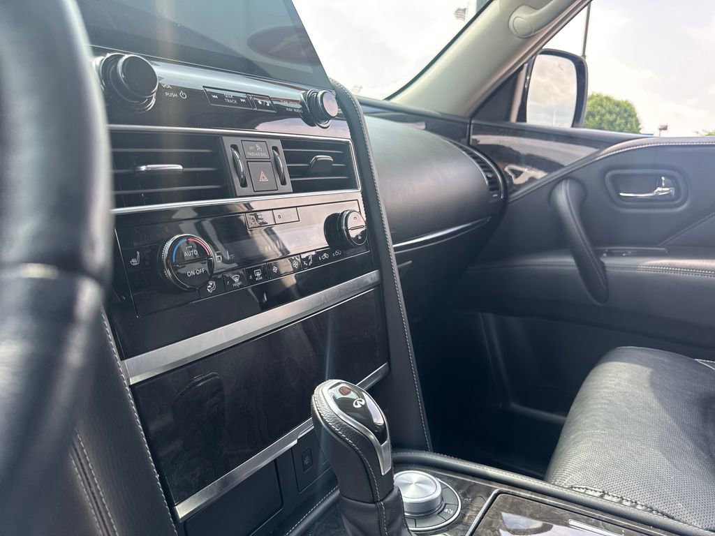 Used 2024 INFINITI QX80 Luxe AWD/4WD image 19