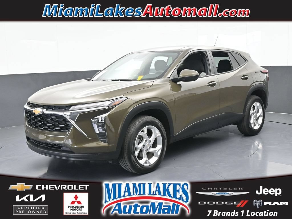 Used 2024 Chevrolet Trax LS w/ LS Convenience Package FWD 360° Tour