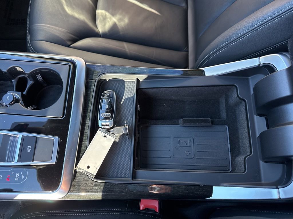Used 2019 Audi Q8 Premium w/ Convenience Package image 22