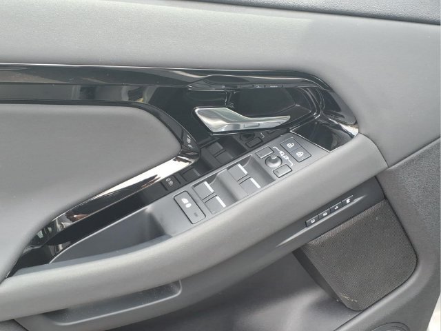 Used 2024 Land Rover Range Rover Evoque S AWD/4WD image 9