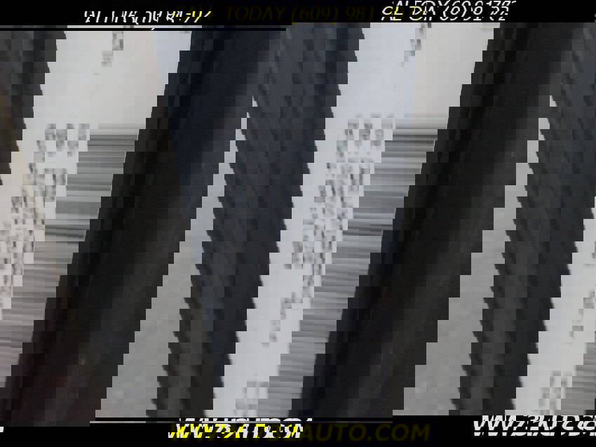 Used 2009 Dodge Challenger R/T image 32