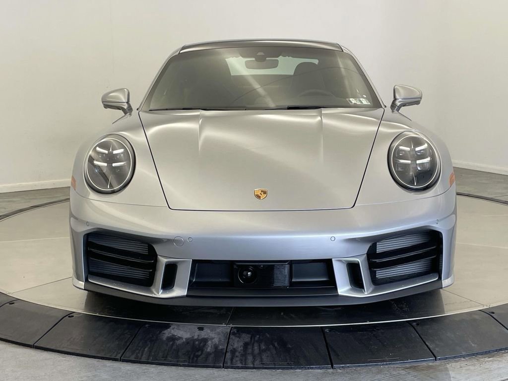 Used 2026 Porsche 911 Carrera image 10