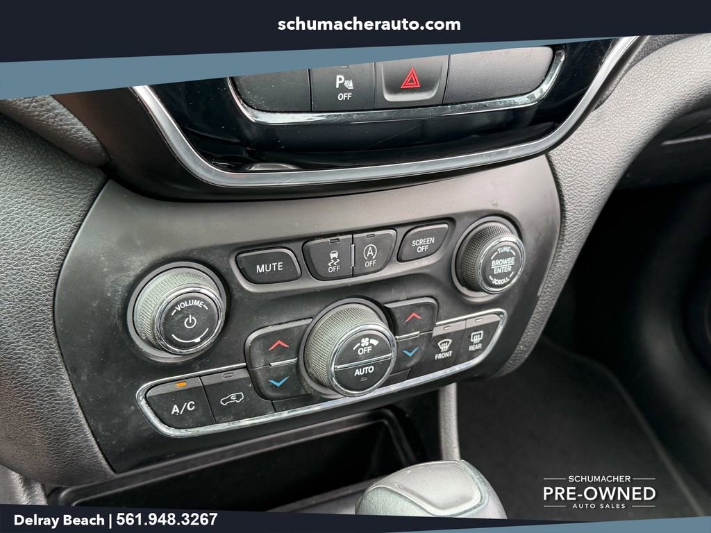 Used 2019 Jeep Cherokee Limited FWD image 22