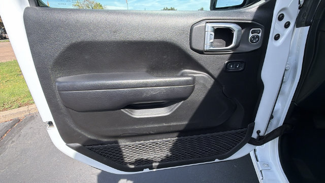 Used 2024 Jeep Wrangler Unlimited Sport AWD/4WD image 19