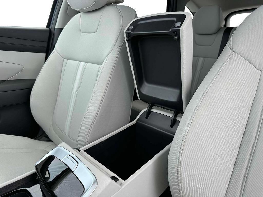 New 2025 Hyundai Tucson SEL image 18