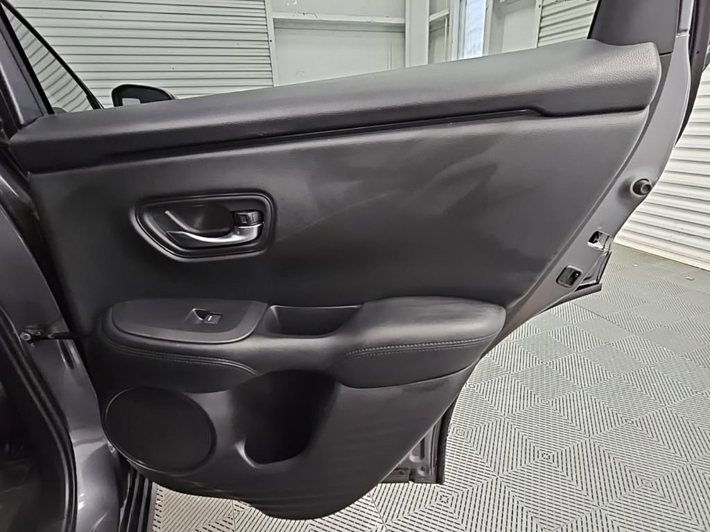 Used 2024 Honda HR-V LX image 32