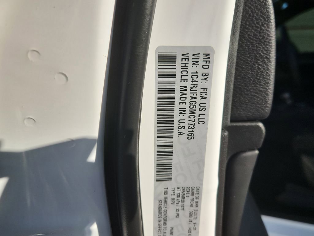 Used 2021 Jeep Grand Cherokee Laredo X image 18