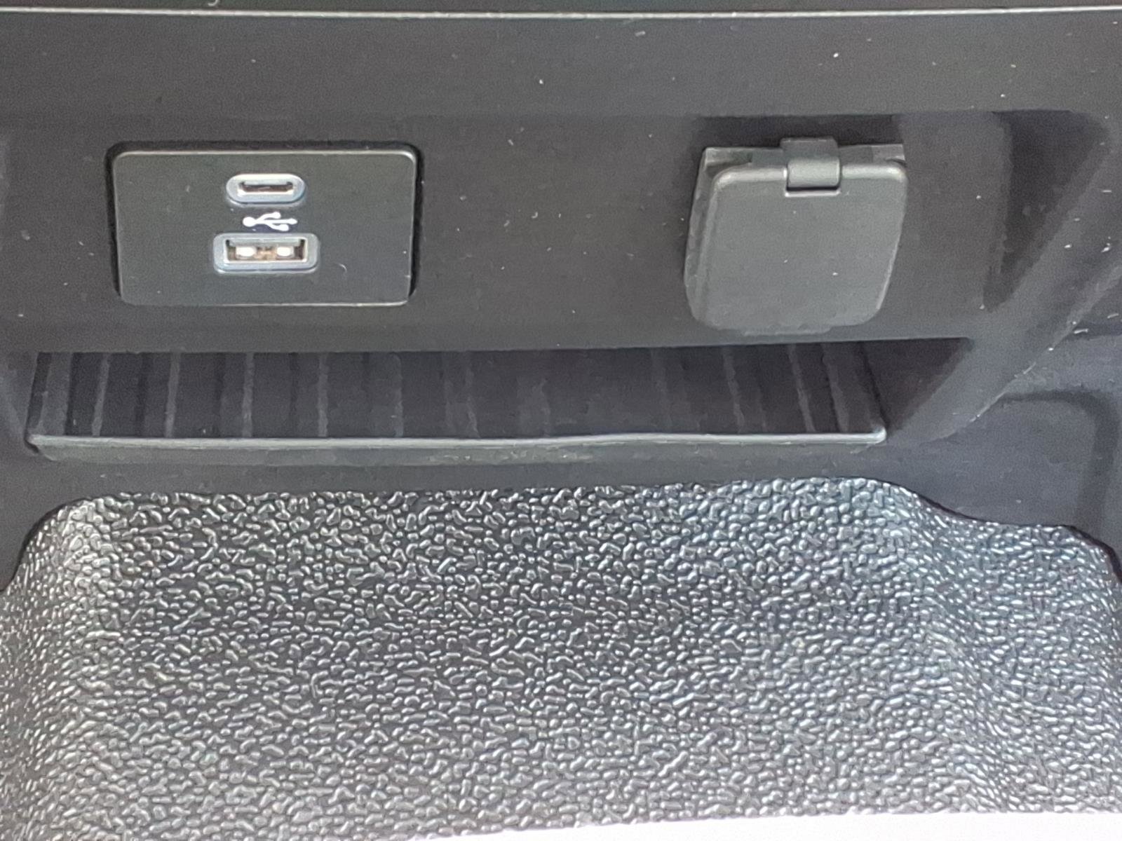 Used 2021 Ford F250 XLT w/ XLT Value Package AWD/4WD image 24