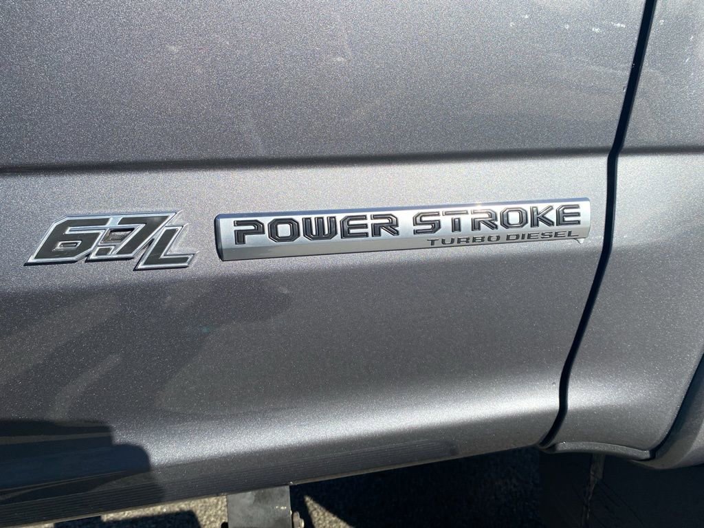 Used 2022 Ford F350 Lariat w/ Lariat Ultimate Package image 9