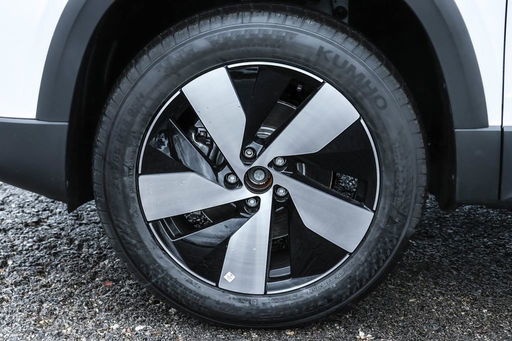 New 2026 Volkswagen Taos S image 18