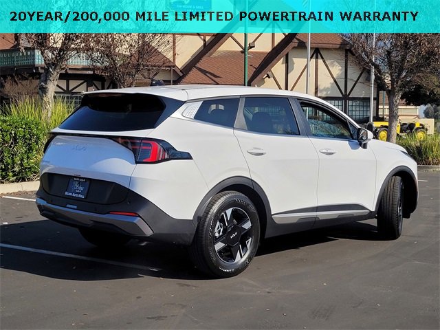 New 2026 Kia Sportage LX image 4