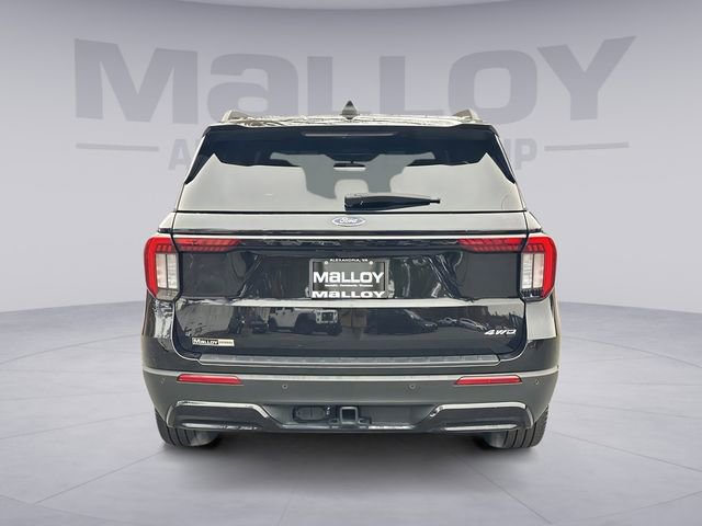 Used 2025 Ford Explorer ST-Line w/ ST-Line Street Pack image 4