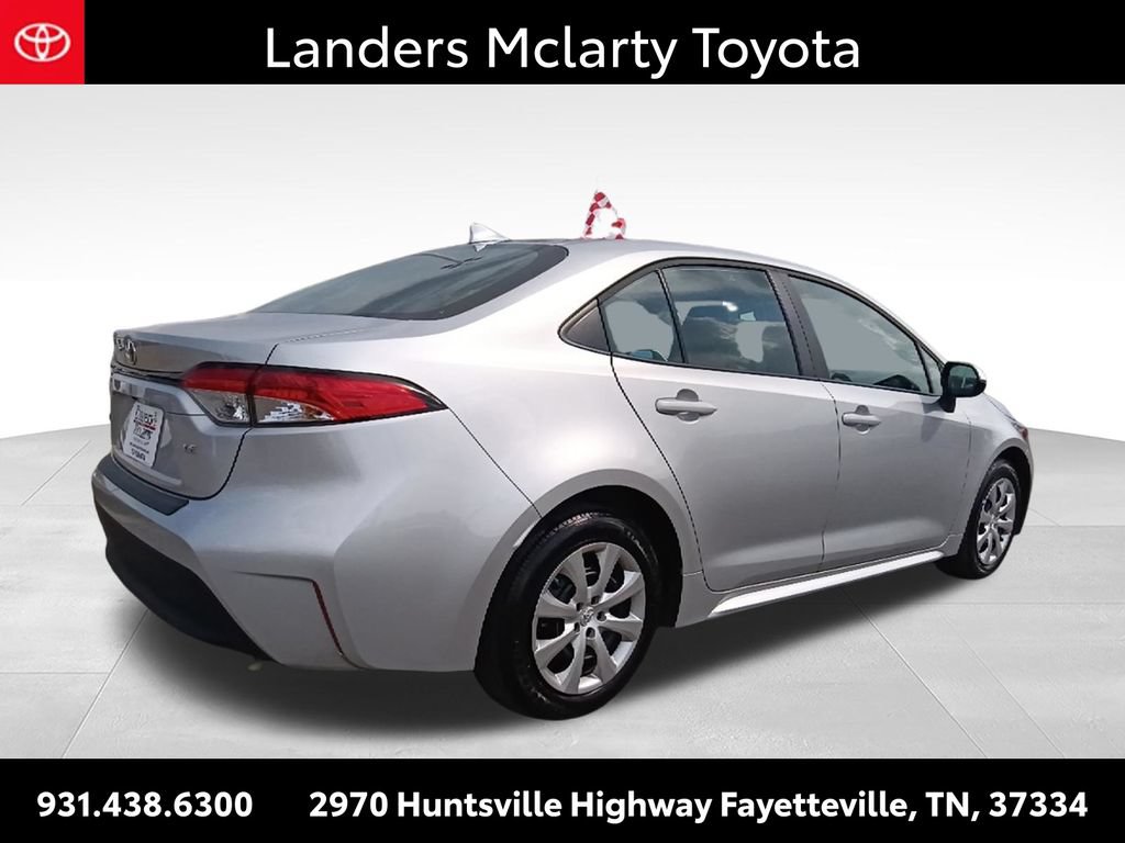 Used 2026 Toyota Corolla LE FWD image 3