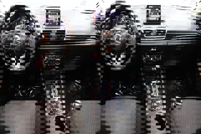 Used 2015 MAZDA MAZDA3 i Touring w/ Technology Package image 2