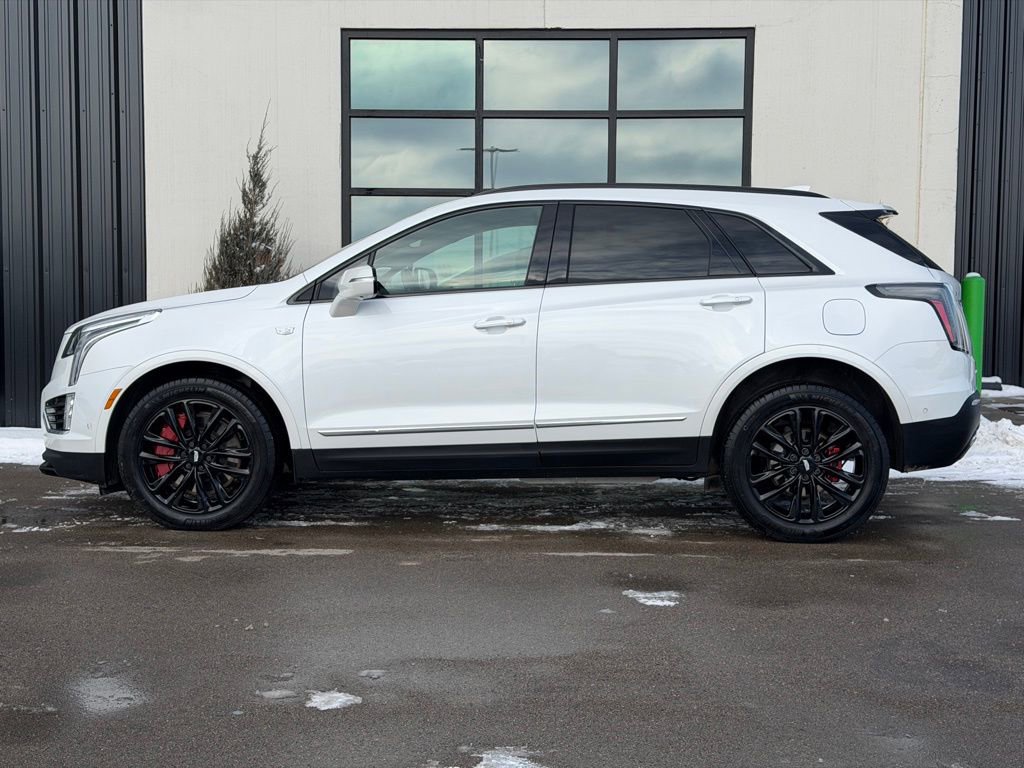 Used 2023 Cadillac XT5 Sportv image 2