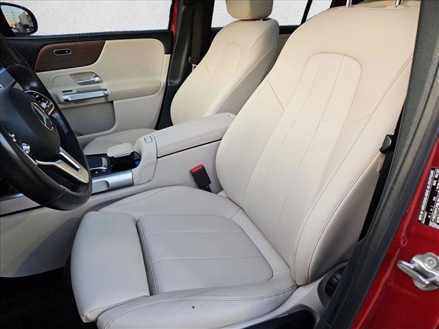 Used 2022 Mercedes-Benz GLB 250 4MATIC image 16