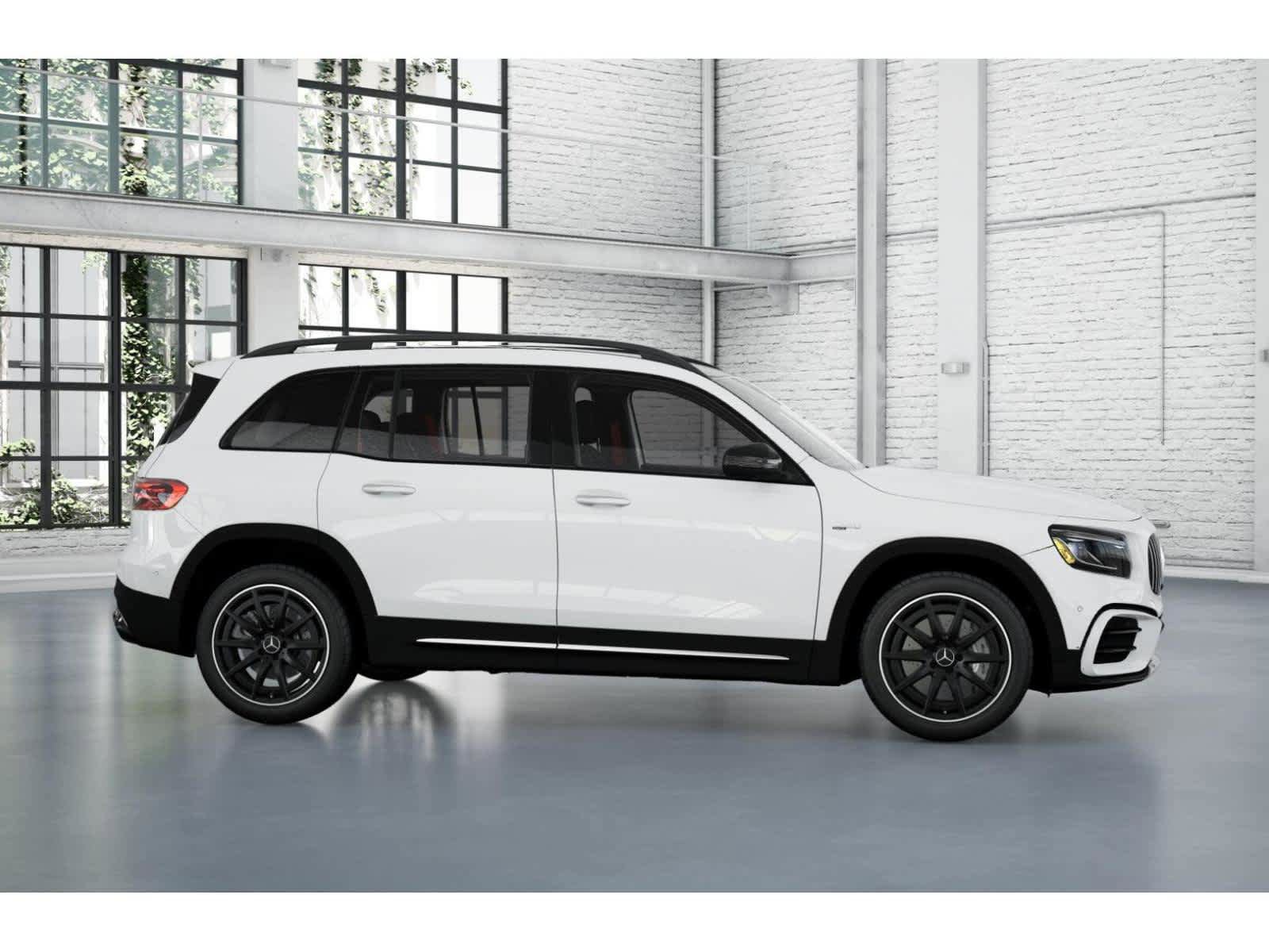 Used 2026 Mercedes-Benz GLB 35 AMG 4MATIC image 14