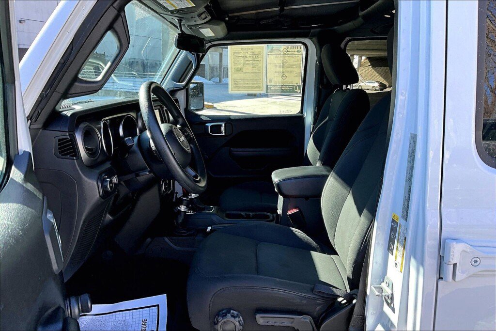 Used 2021 Jeep Wrangler Unlimited Sport image 14