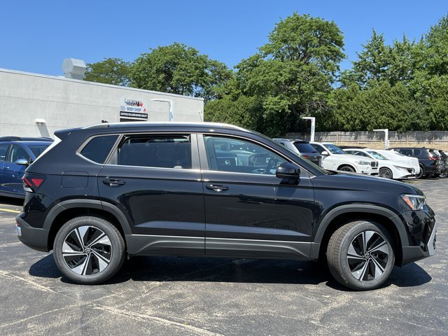 New 2026 Volkswagen Taos SE AWD/4WD image 5