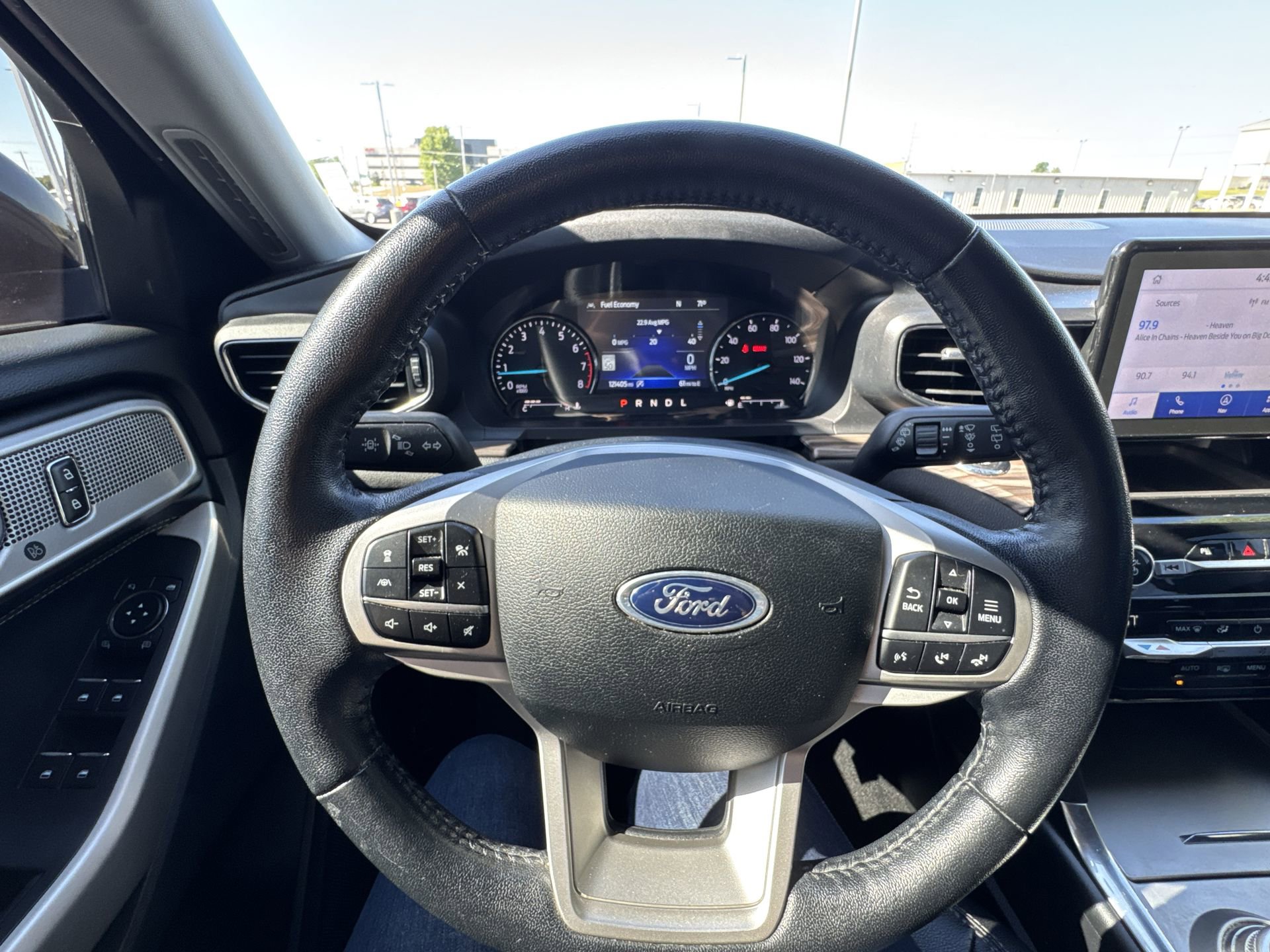 Used 2021 Ford Explorer Limited AWD/4WD image 14
