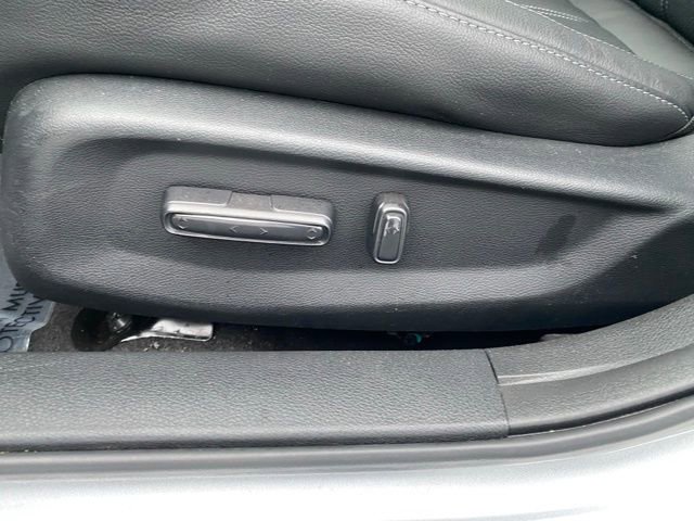 Certified 2019 Honda Insight Touring image 21