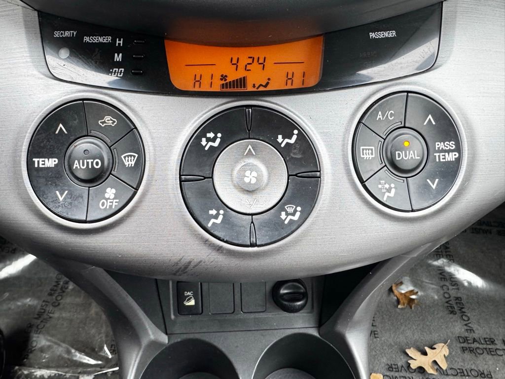 Used 2007 Toyota RAV4 Limited AWD/4WD image 11