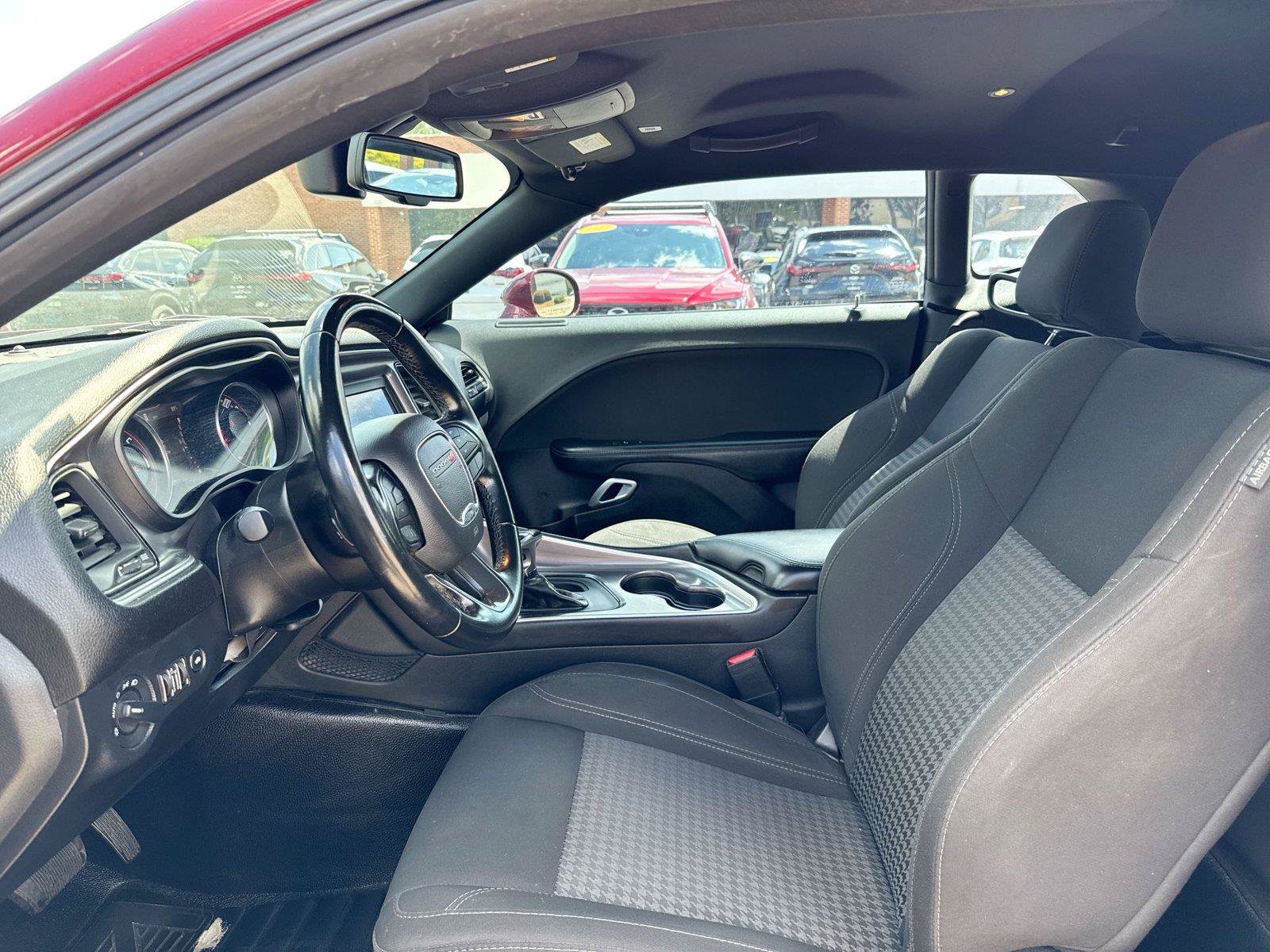 Used 2021 Dodge Challenger SXT RWD image 2