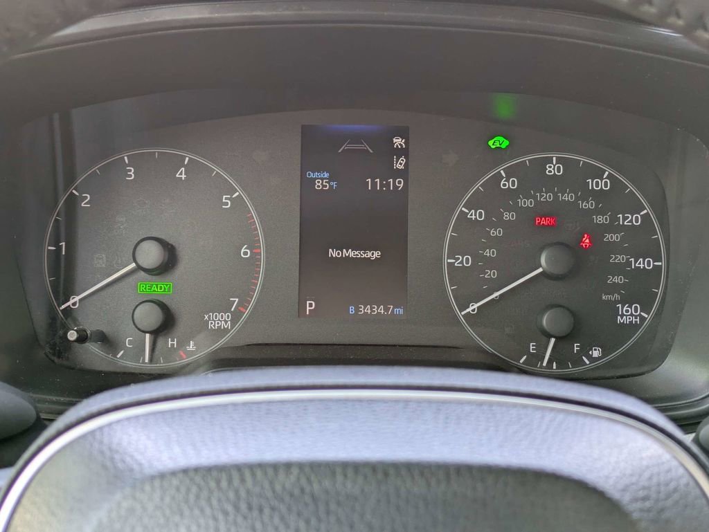 Used 2023 Toyota Corolla SE image 37