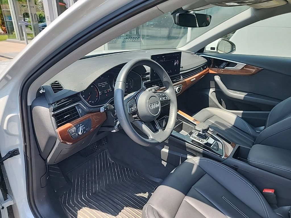 Used 2023 Audi A4 2.0T Premium w/ Convenience Package AWD/4WD image 7