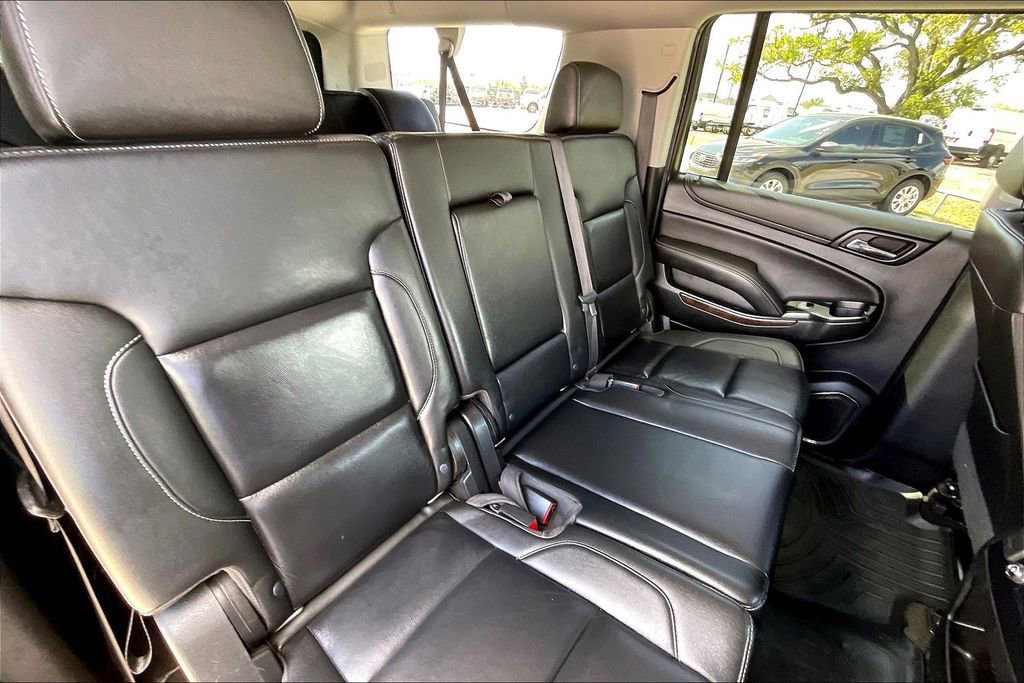 Used 2018 Chevrolet Suburban LT RWD image 22