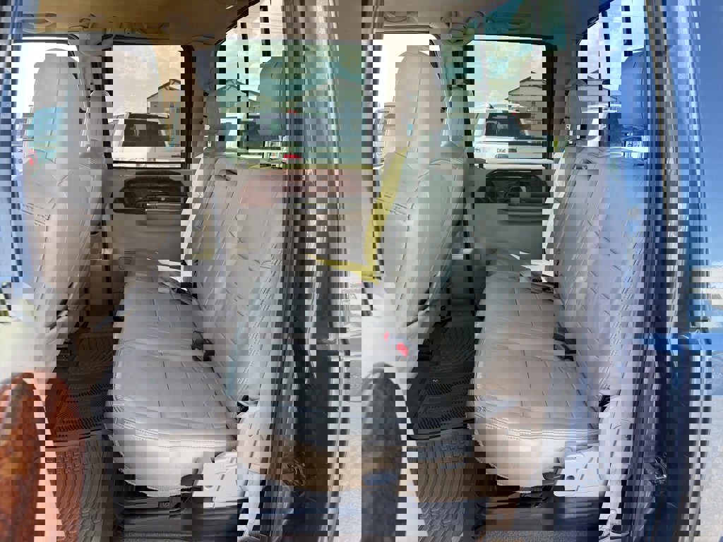 Used 2004 Ford F250 image 17