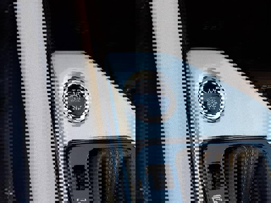 Used 2024 Nissan Altima 2.5 SV image 20