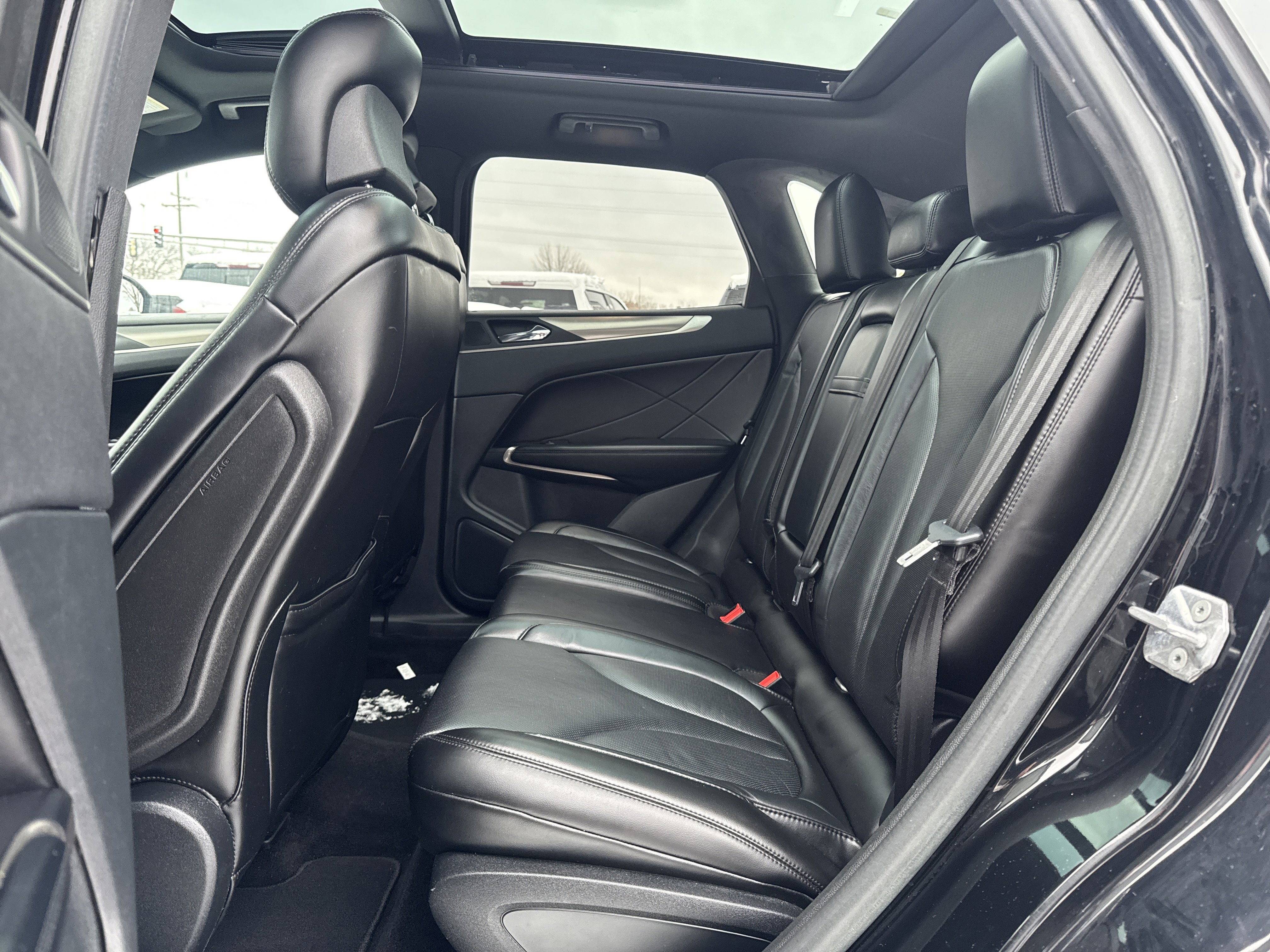 Used 2017 Lincoln MKC Reserve w/ Lincoln MKC Climate Package image 33