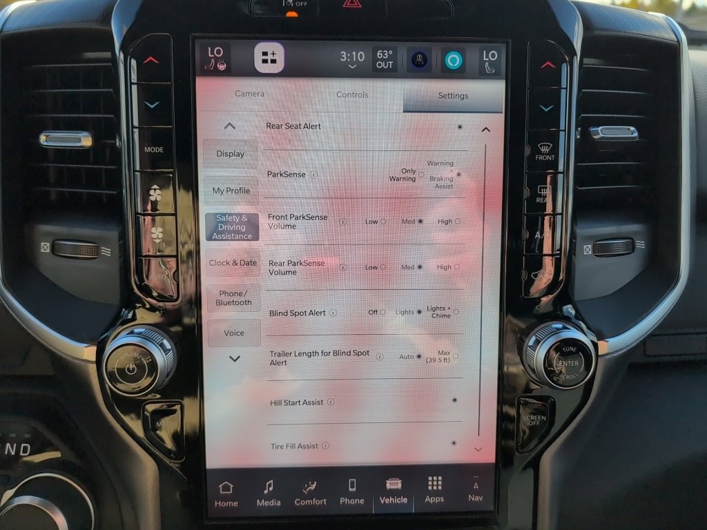 New 2026 RAM 1500 4x4 Crew Cab image 45