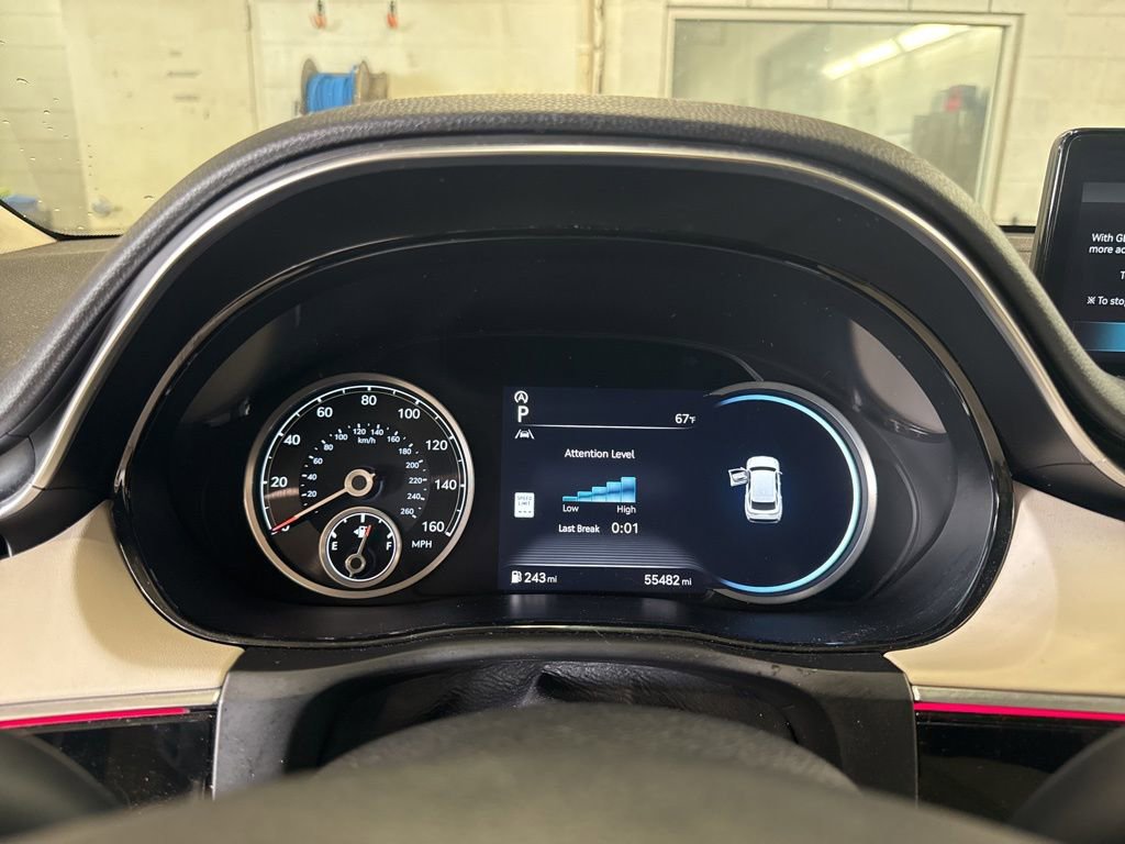 Used 2022 Genesis GV70 2.5T w/ Advanced Package image 10