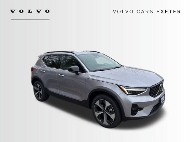 New 2026 Volvo XC40 B5 Plus w/ Protection Package Premier AWD/4WD image 2