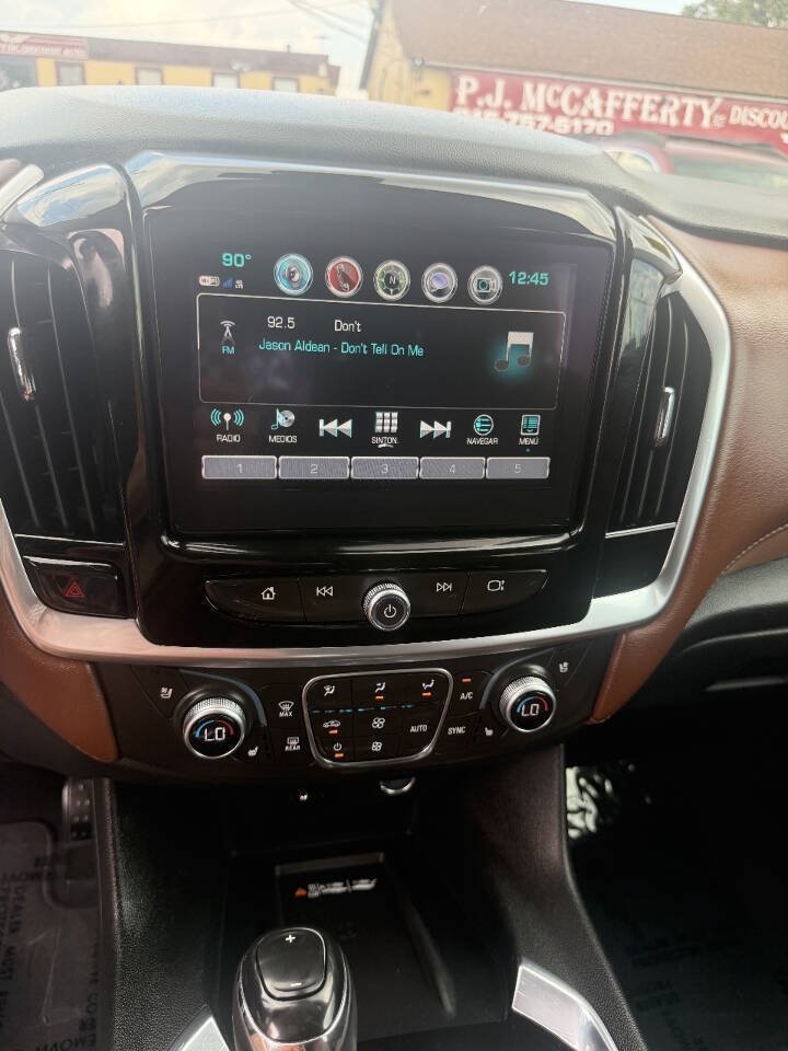 Used 2018 Chevrolet Traverse High Country AWD/4WD image 14