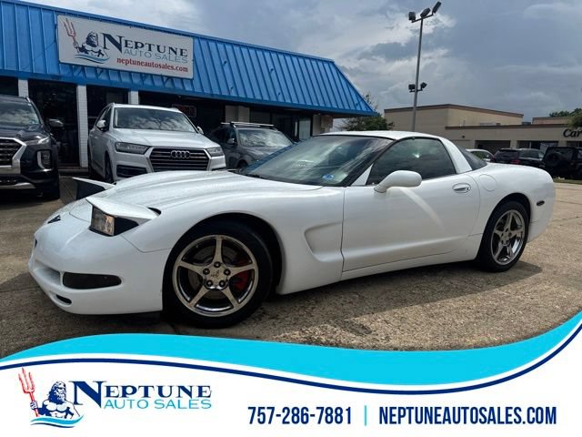 Used 2004 Chevrolet Corvette Coupe w/ Roof Package