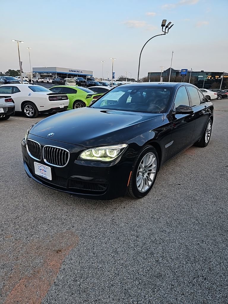 Used 2015 BMW 750i image 3