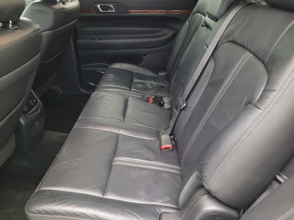 Used 2018 Lincoln MKT AWD w/ Technology Package image 18