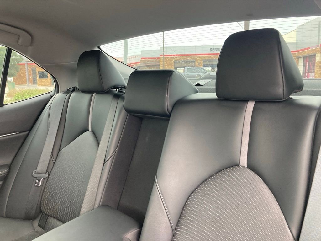Used 2024 Toyota Camry XSE FWD image 10