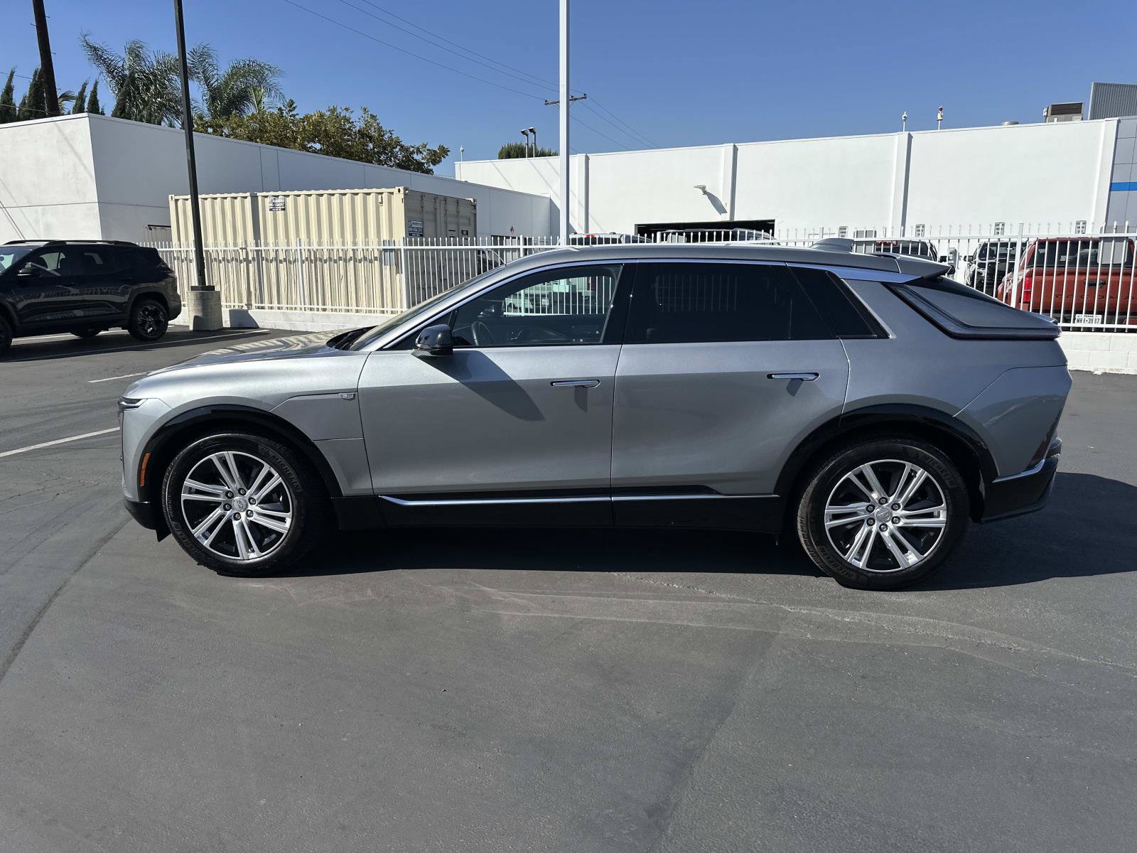 Used 2024 Cadillac Lyriq Tech RWD image 8