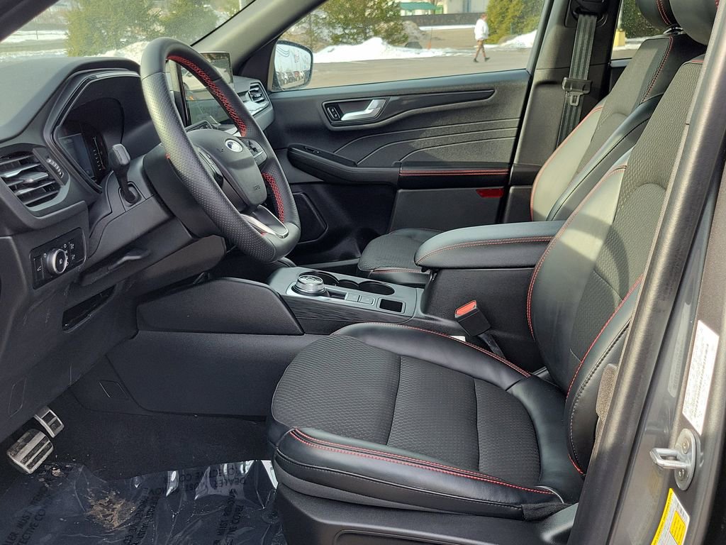 Used 2023 Ford Escape ST-Line Select w/ Tech Pack #1 image 8