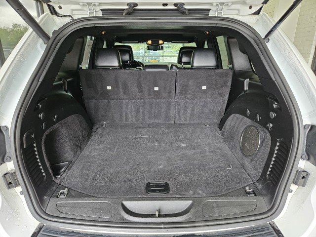 Used 2015 Jeep Grand Cherokee Altitude AWD/4WD image 10