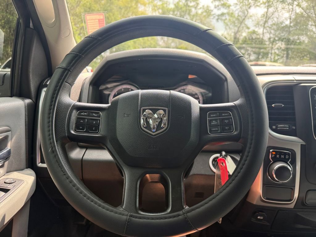 Used 2019 RAM 1500 Classic SLT RWD image 19